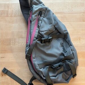 Patagonia One Sling bag NWOT Gray and Pink Bag